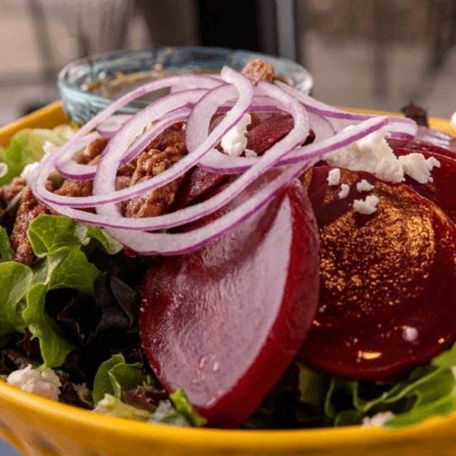 Beet and Goat Cheese (Large).